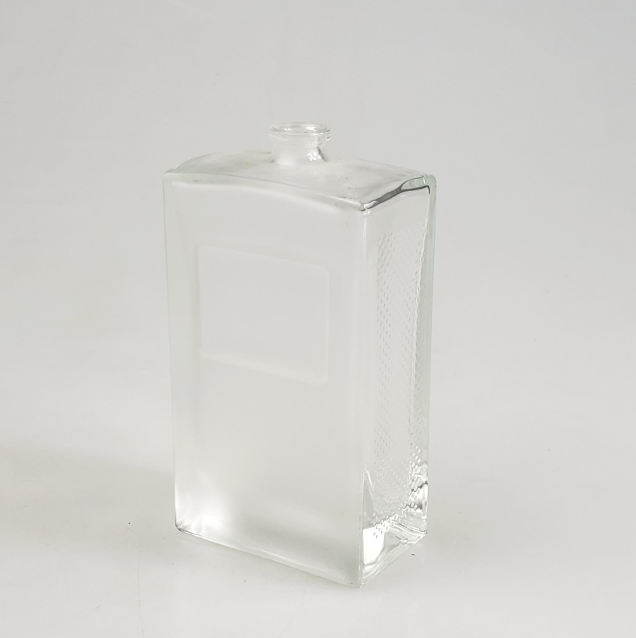 uploads/www.klassyperfume.com/images/16040452411557.png